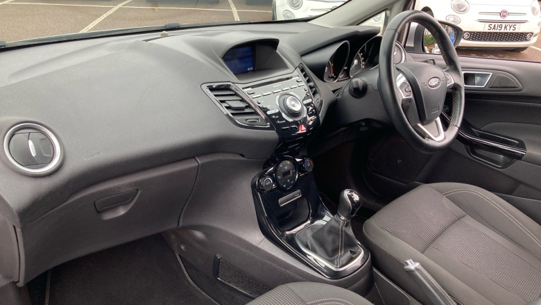 Ford Fiesta 1.5 TDCi Titanium 5dr Diesel Hatchback